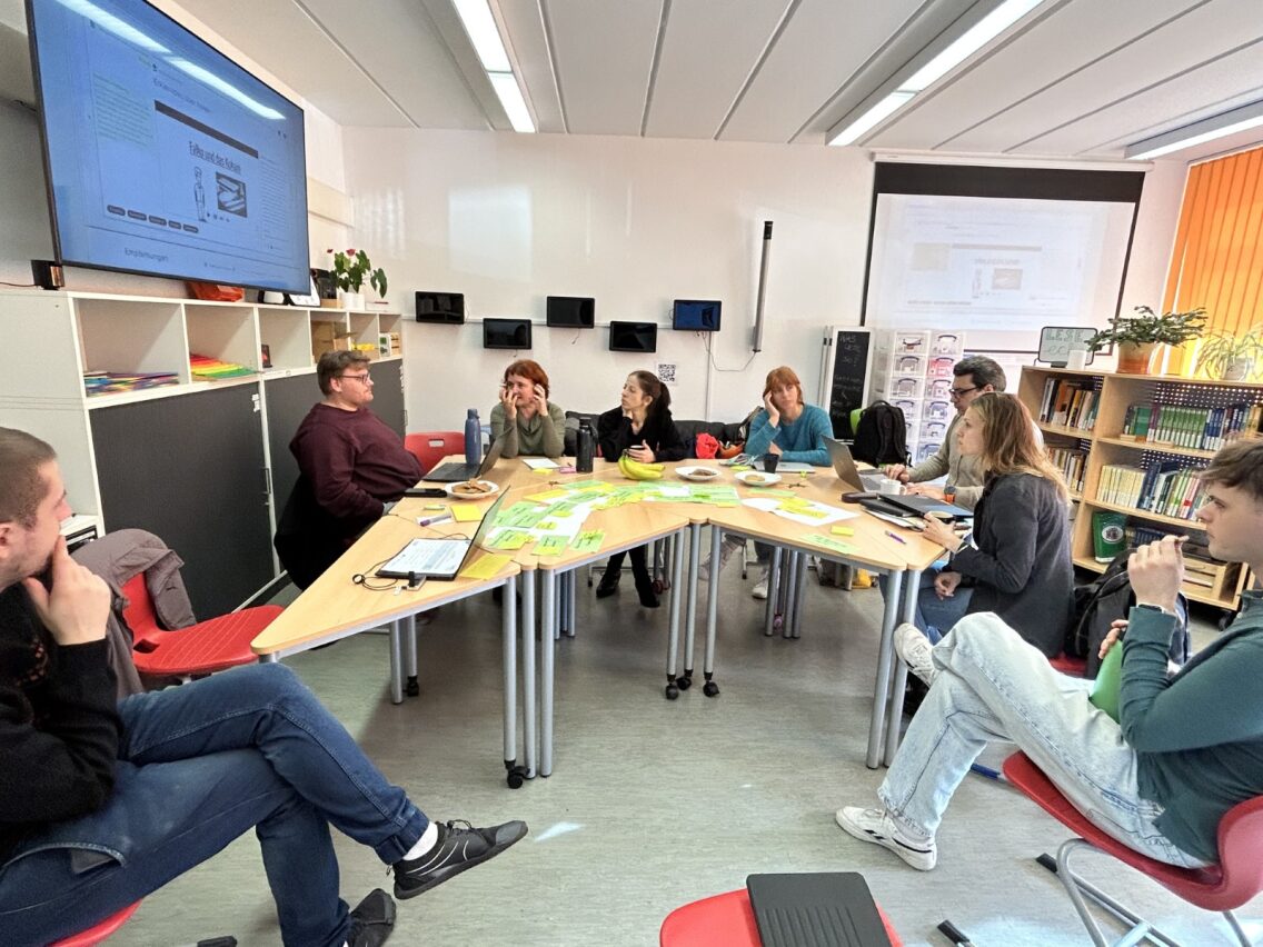 Das Projektteam beim Quartalstreffen im Lehr-Lern-Raum Inklusion